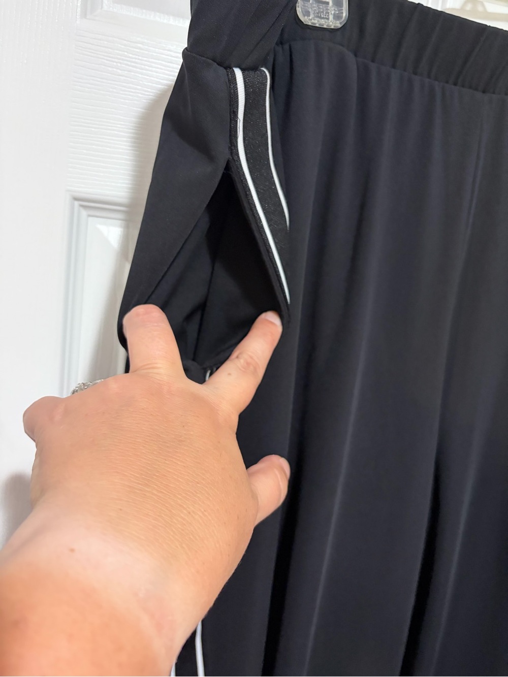 SUSAN GRAVER SPORT Women’s Black Pull-On Track Pants with Side Stripes & Pockets - Picture 4 of 8